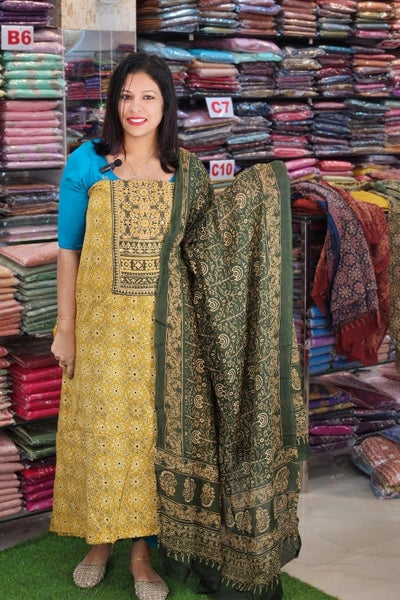 STYLISH AJRAK PRINTED COTTON SALWAR SUITS N2524
