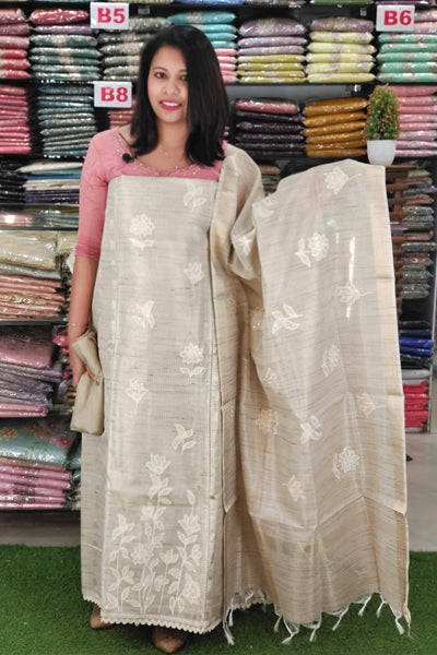 PREMIUM APPLIC WORKED BANARASI SALWAR SUITS N2526
