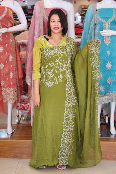 STYLISH CRUSH SILK SLAWAR SUITS @999/-  N2638