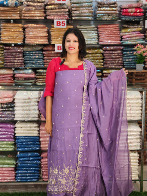 AWESOME MUL CHNADERI SALWAR SUITS @1095/- N2646
