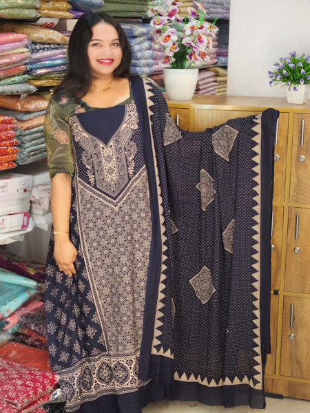 BUDGETED COTTON RAYON SALWAR SUITS @699/- N2692