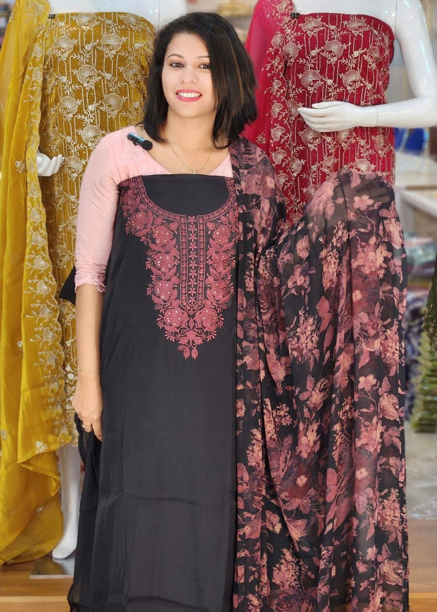 FAVOURITE BLACK COLLECTIONS @999/- N2695
