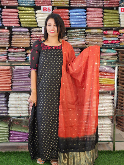 HEAVY DEMANDED SALWAR SUITS @999/-  N2740