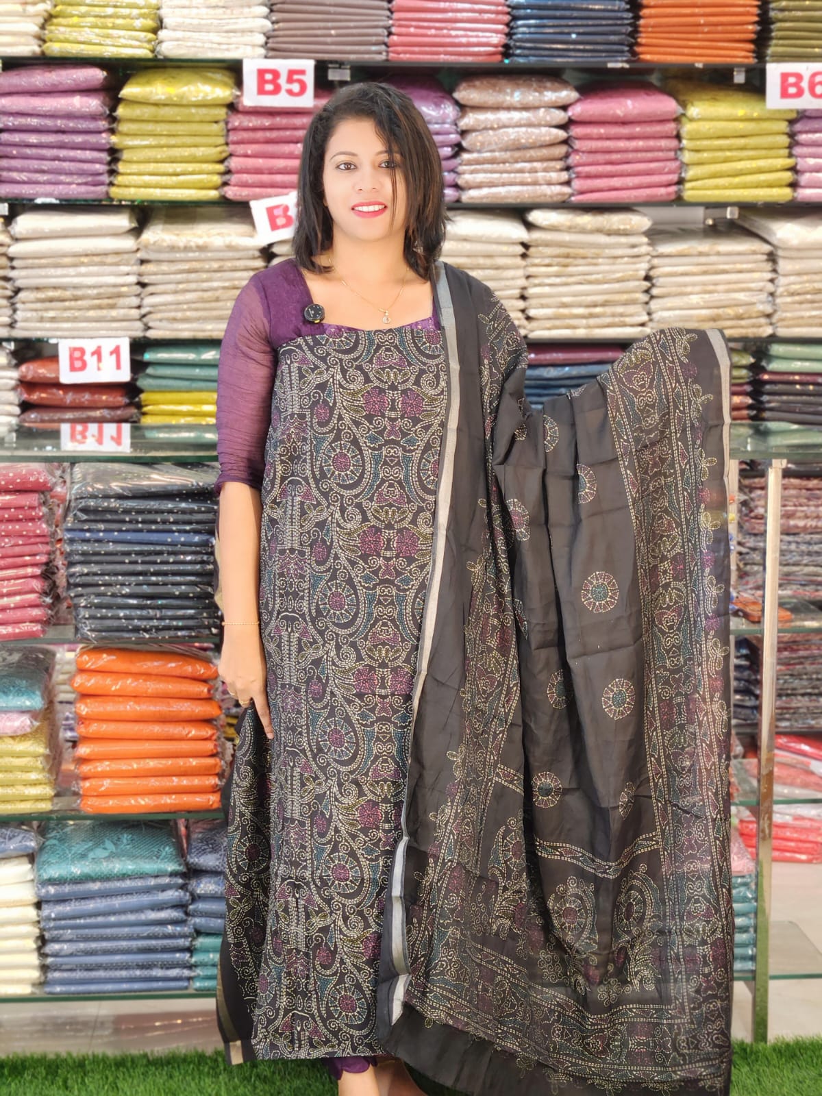 BUDGETED MAHESWARI SILK SALWAR SUITS @899/- N2810