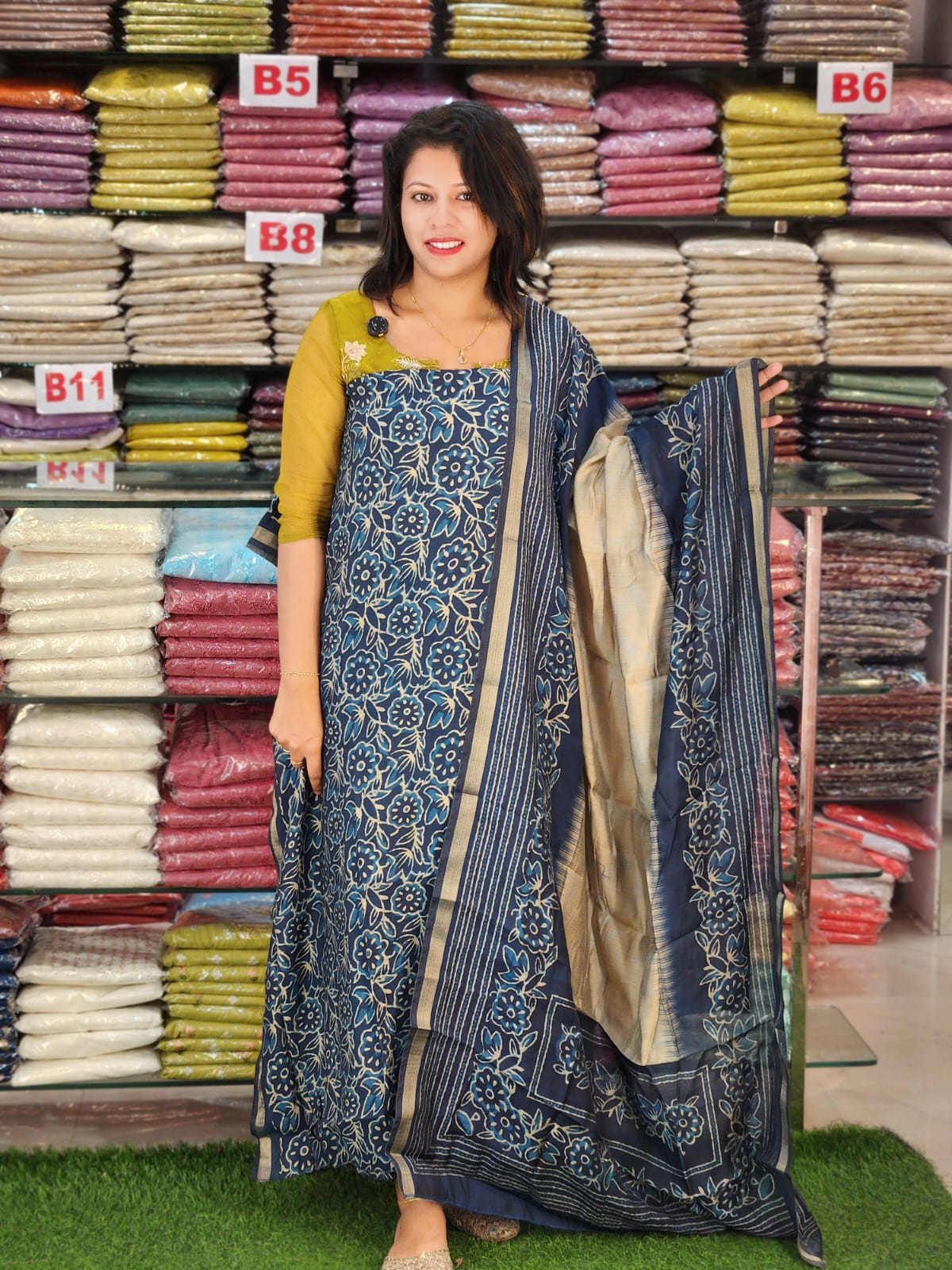 PREMIUM MAHESWARI SILK SALWAR SUITS @1099/- N2816